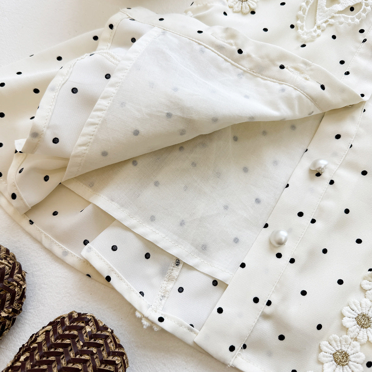 Cream Polka Dot Daisy Trim Lace Collar Top – TYM-YWL-048