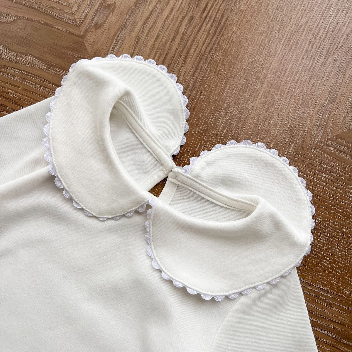 White Peter Pan Collar Top – TYM-FCN-010