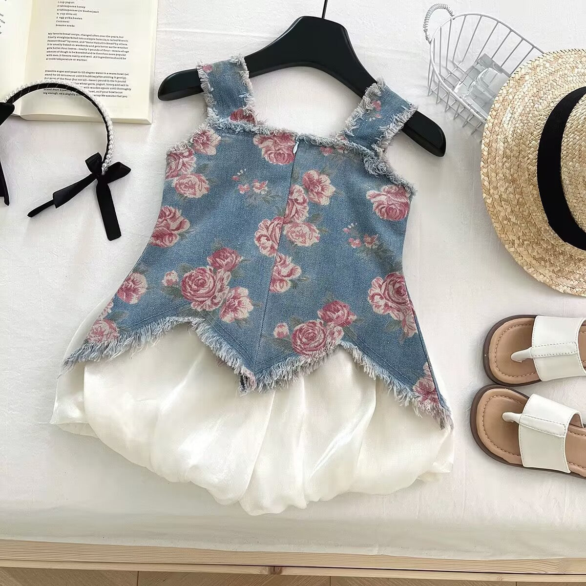 Blue Rose Print Frayed Denim-Look Vest Top – TYM-YWL-038