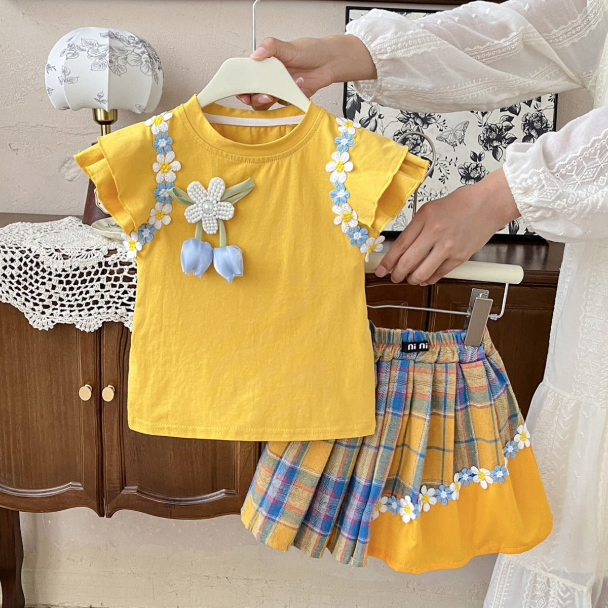 Yellow Daisy Trim Tee and Plaid Pleated Skirt Set – TYM-YWL-052