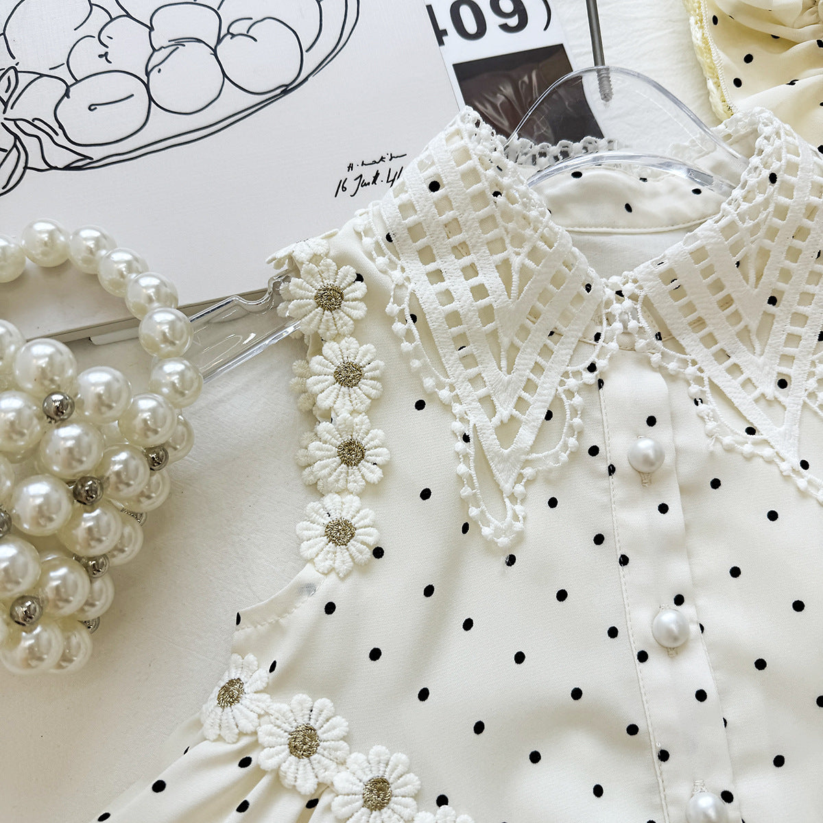 Cream Polka Dot Daisy Trim Lace Collar Top – TYM-YWL-048