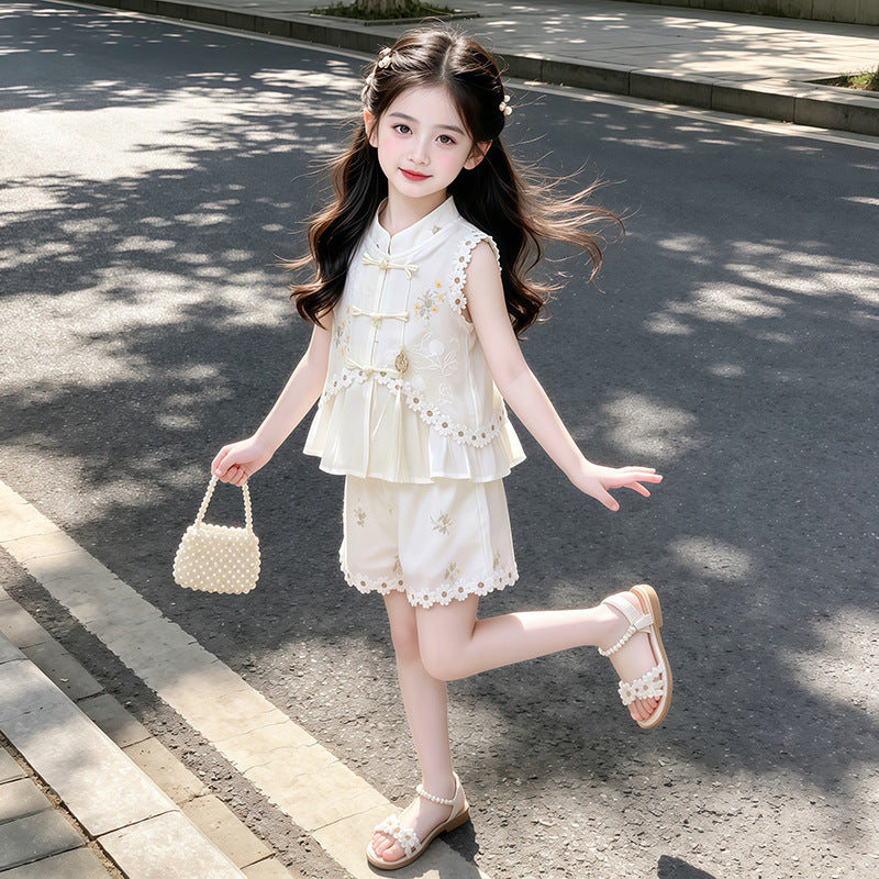 Cream Daisy Trim Mandarin Frog Button Top – TYM-YWL-034