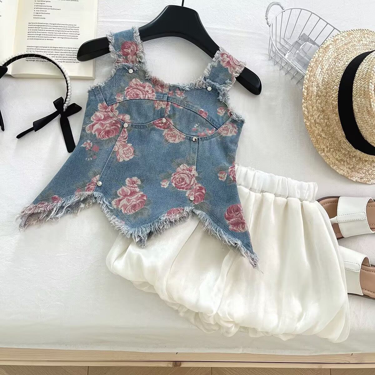 Blue Rose Print Frayed Denim-Look Vest Top – TYM-YWL-038