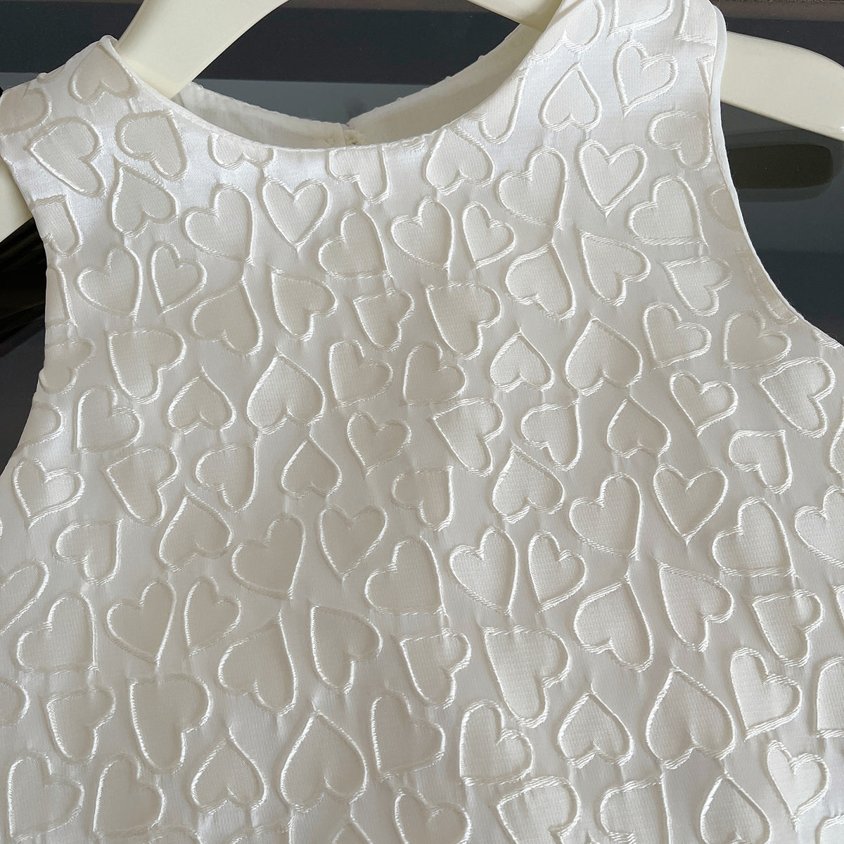 Cream Heart Jacquard Big Bow Sleeveless Dress – TYM-YWL-067