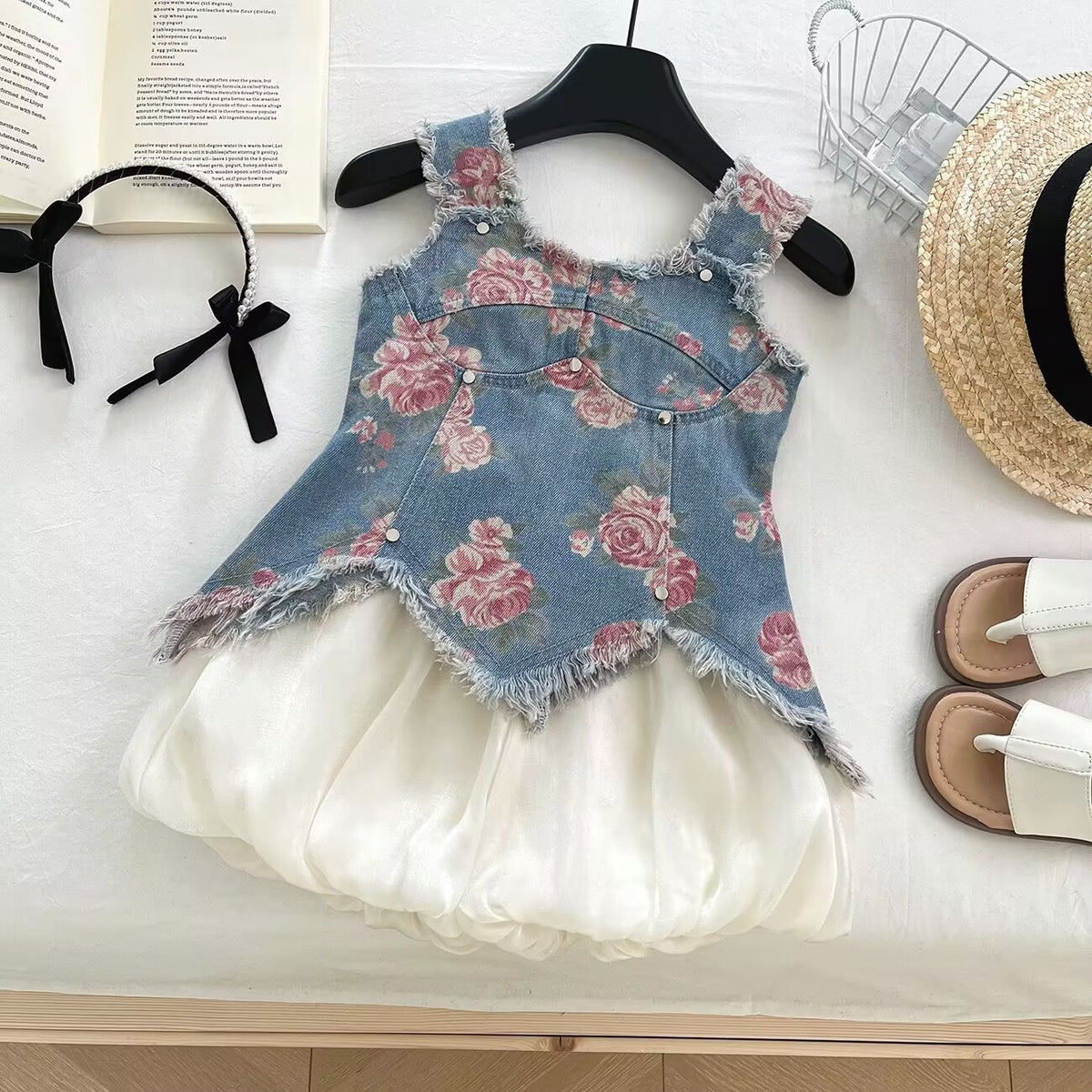 Blue Rose Print Frayed Denim-Look Vest Top – TYM-YWL-038